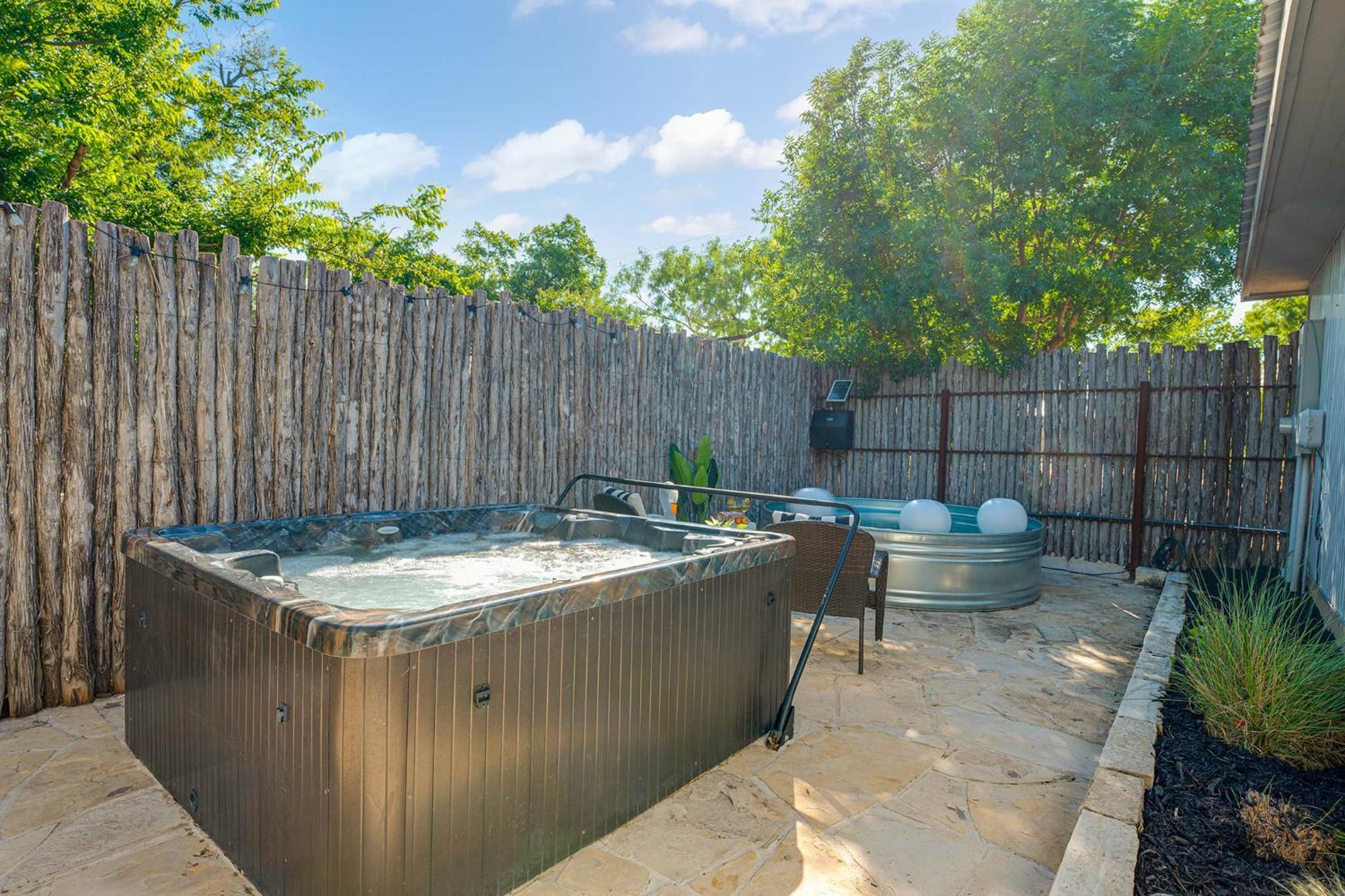 Вилла Claret House Full Kitchen And Private Hot Tub Фредериксберг Экстерьер фото